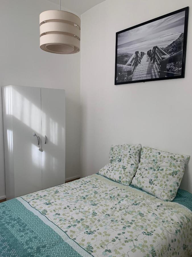 Ferienwohnung Le Voltaire 4 chez Adrien Hyper centre Saint-Quentin  Exterior foto